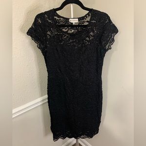 Black short sleeved dress